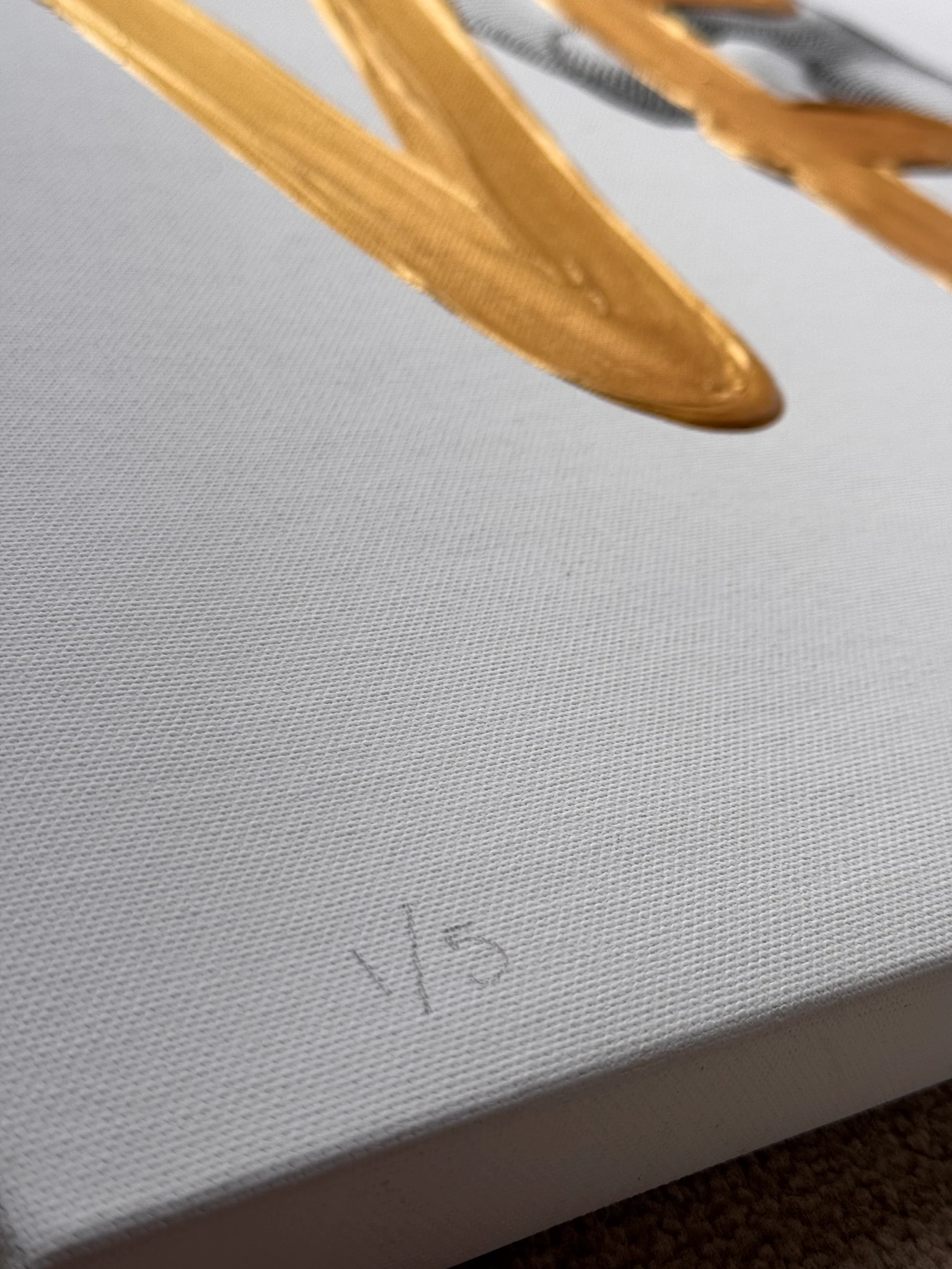 L O V E on canvas - view 4